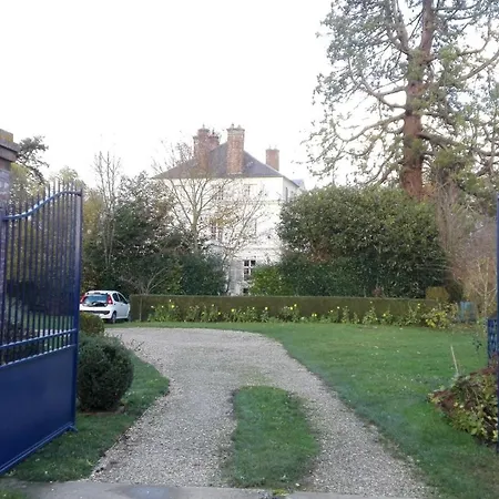 Guest house Studio Proche De La Zi N 2 D'evreux, De L'escci Et D'ecofic Parking Prive *